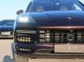 Porsche Cayenne Porsche Cayenne Turbo S E-Hybrid Rot - thumbnail 2