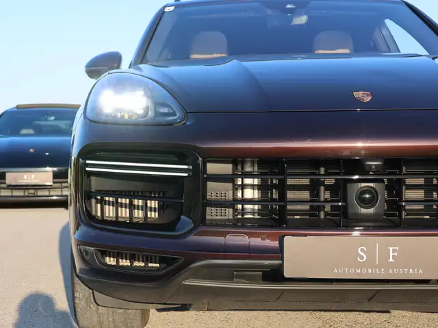 Porsche Cayenne Porsche Cayenne Turbo S E-Hybrid Ansicht 2