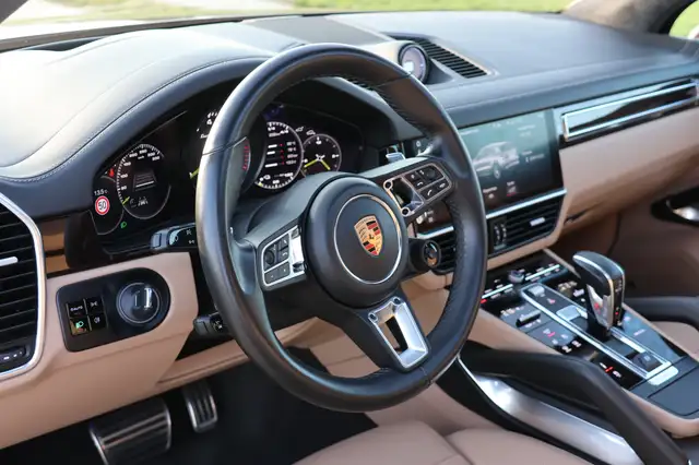 Porsche Cayenne Porsche Cayenne Turbo S E-Hybrid Ansicht 14