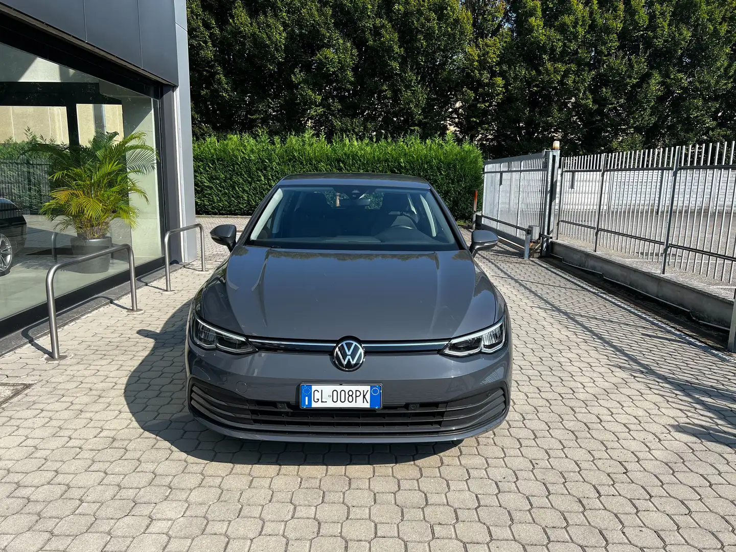 Volkswagen Golf Golf VIII 1.5 etsi evo Life 130cv dsg Grigio - 2