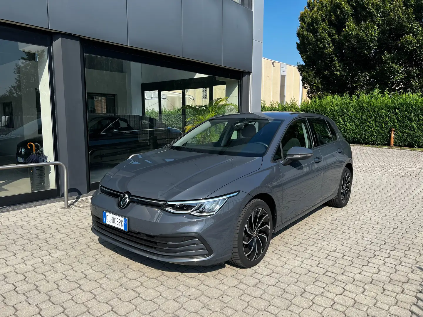 Volkswagen Golf Golf VIII 1.5 etsi evo Life 130cv dsg Grigio - 1