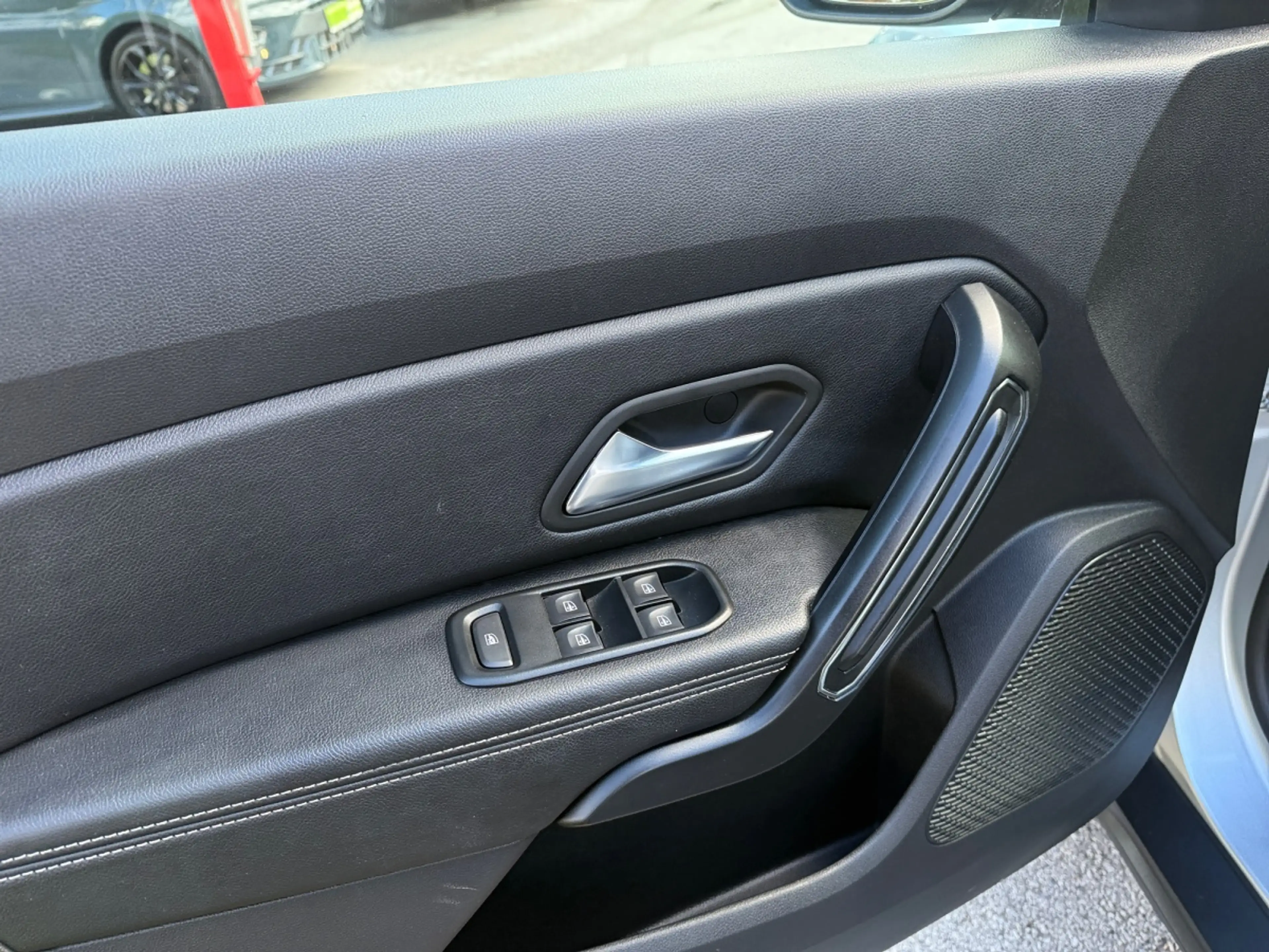 Dacia Duster Blue dCi 115 4WD Prestige — photo 18