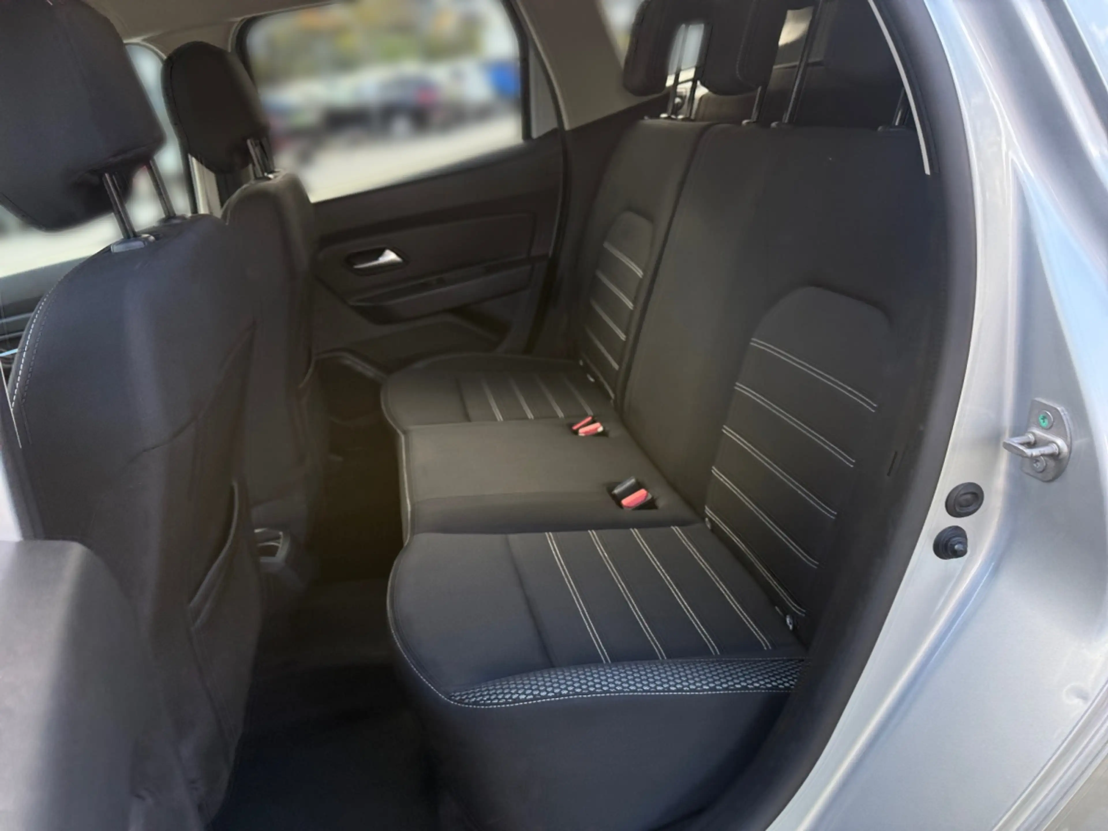Dacia Duster Blue dCi 115 4WD Prestige — photo 11