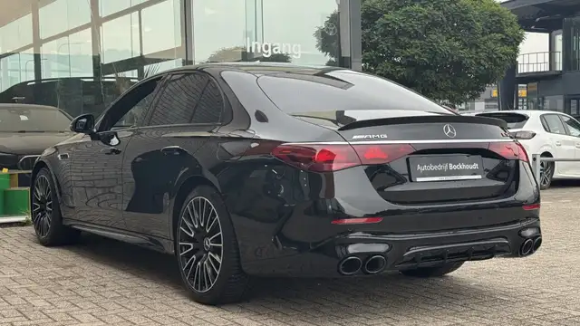 Mercedes-Benz E-Class view 7