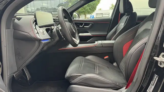 Mercedes-Benz E-Class view 9