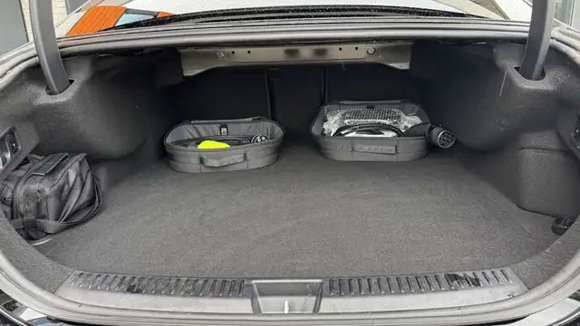 Mercedes-Benz E-Class view 12