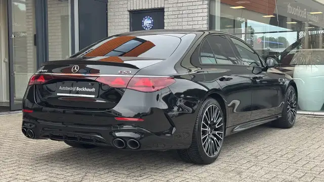 Mercedes-Benz E-Class view 2
