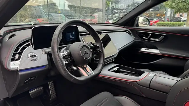Mercedes-Benz E-Class view 8