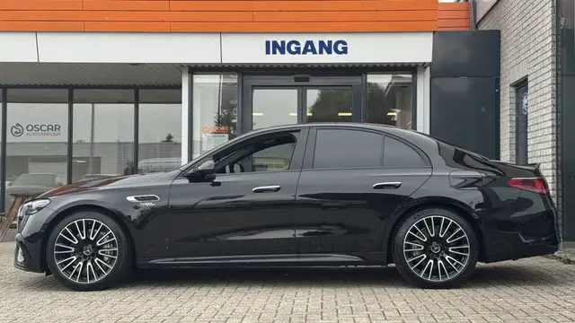 Mercedes-Benz E-Class view 5