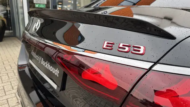 Mercedes-Benz E-Class view 15