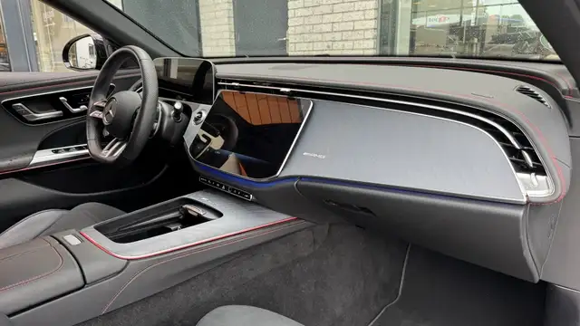 Mercedes-Benz E-Class view 16