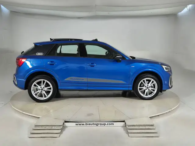 Audi Q2 view 5