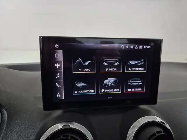 Audi Q2 view 12