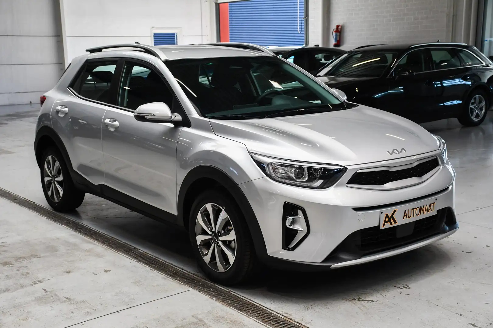 Kia Stonic 1.0 T Style Edition ISG DCT NIEUW - NAVI / CAMERA Argintiu - 2