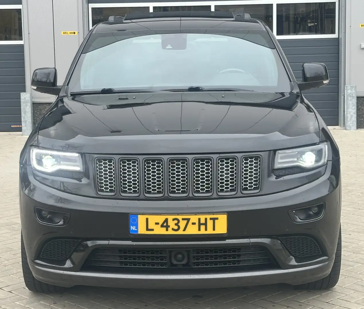Jeep Grand Cherokee 3.0 V6 250PK CRD OVERLAND NAVI/PANO FULL OPTIONS Zwart - 1
