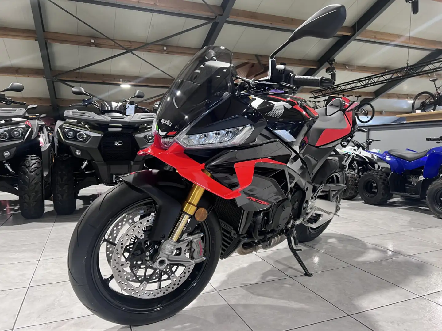 Aprilia Tuono 1100 FACTORY Blanc - 2