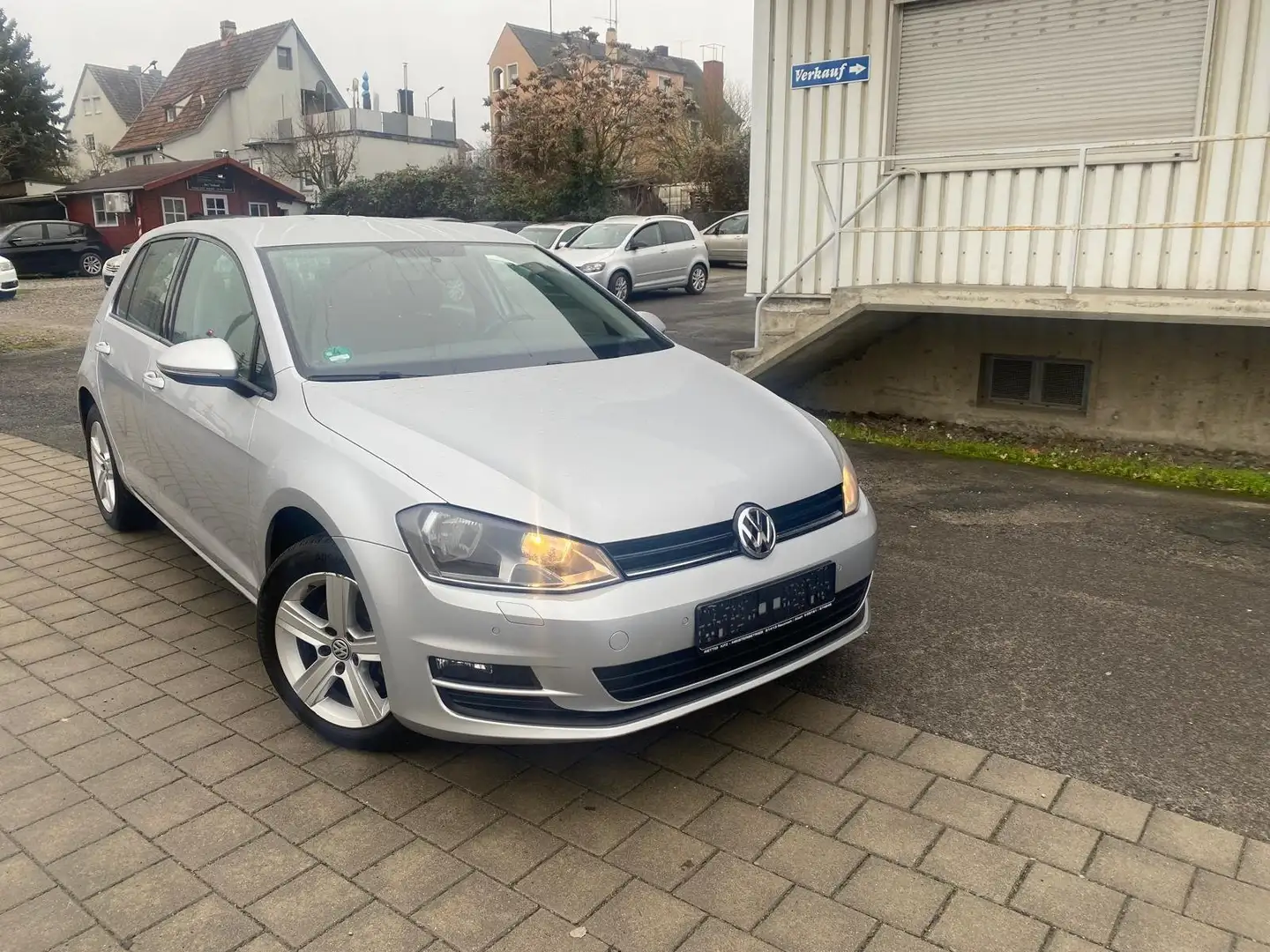 Volkswagen Golf VII 5-Türer 1.2 TSI BlueMotion Comfortline Silber - 1