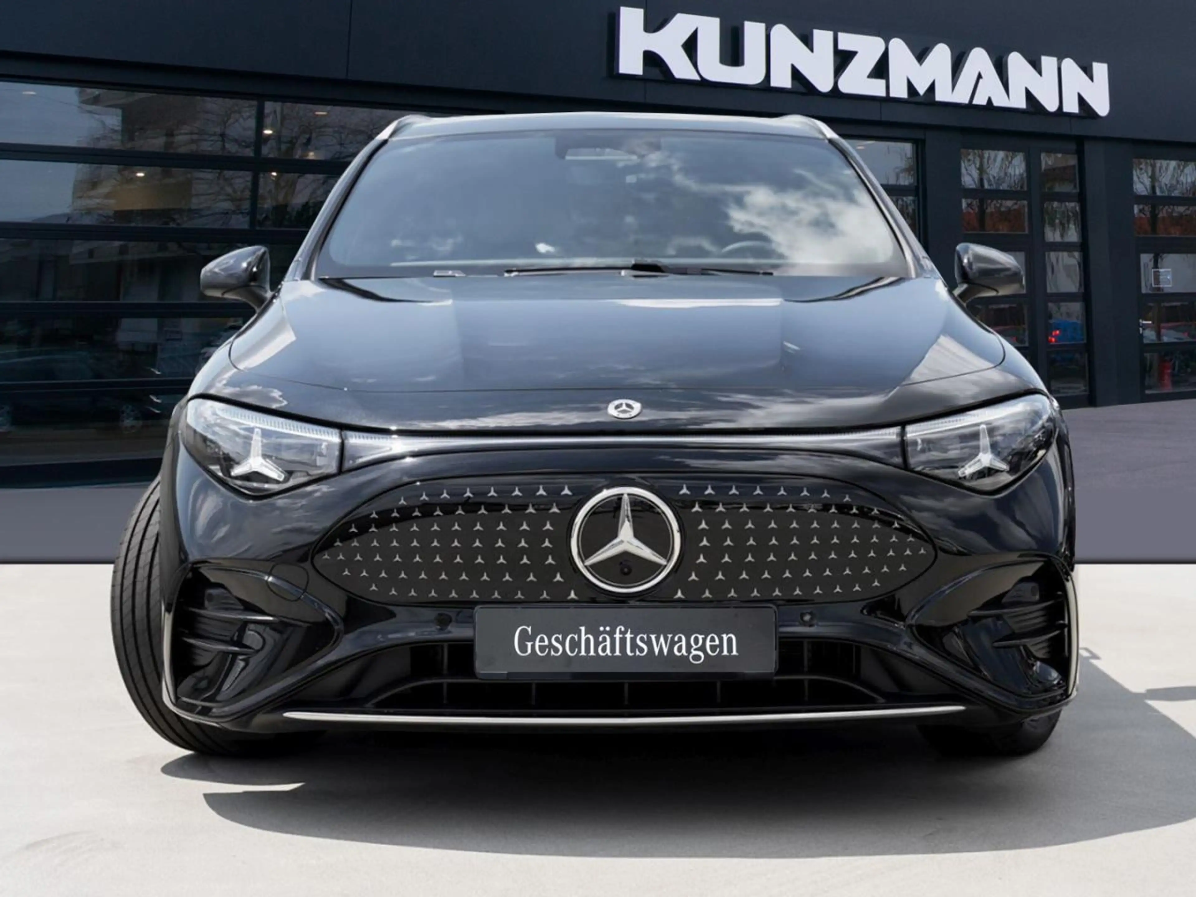 Mercedes-Benz CLA 250 + Shooting Brake mit EQ Technologie AMG — photo 2