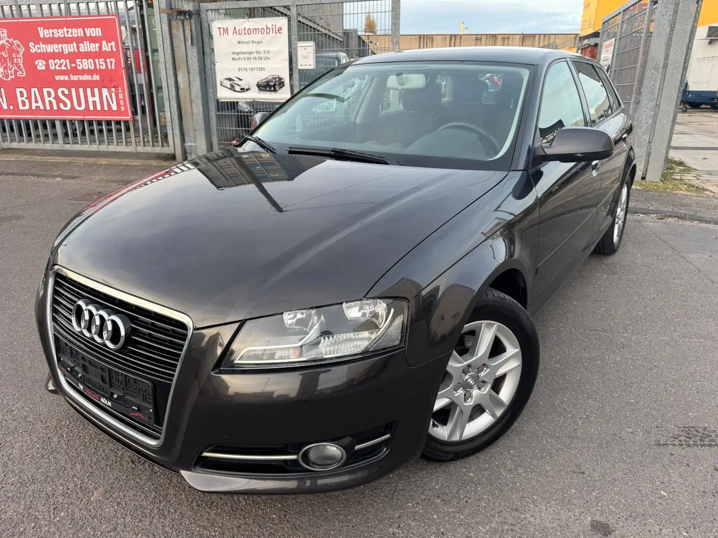 Audi A3 Sportback 1.6 TDI Attraction Gris - 1