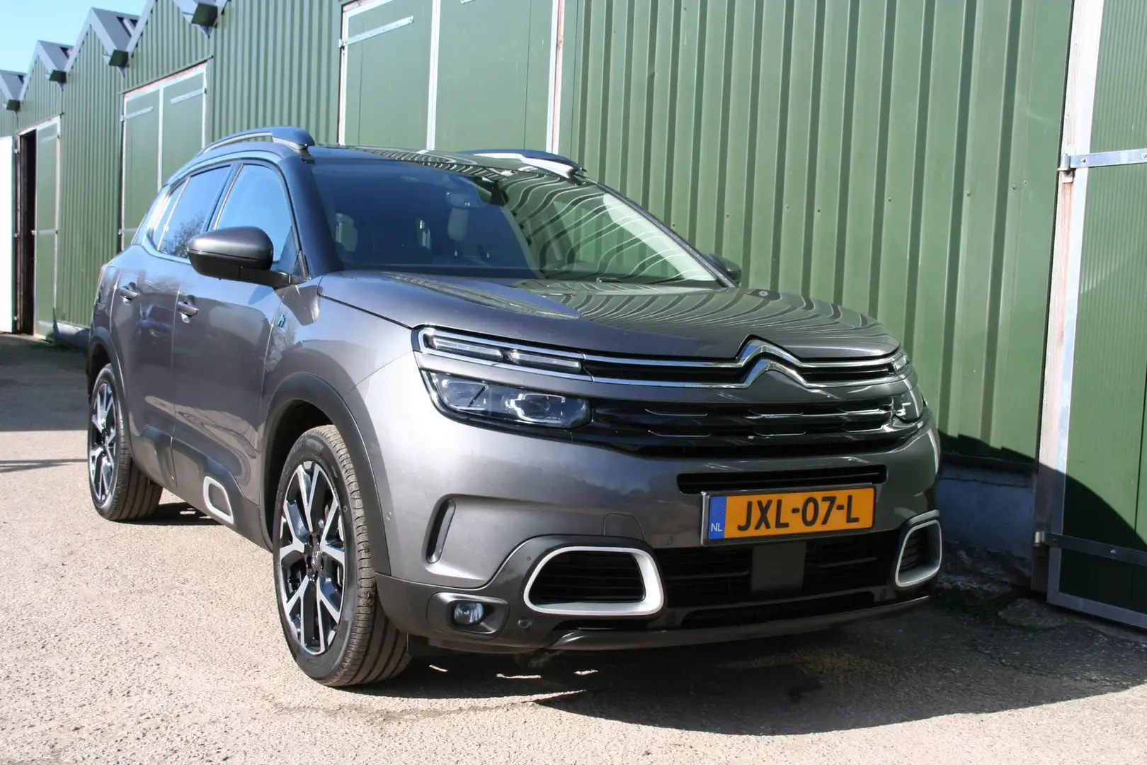 Citroen C5 Aircross 1.6 Plug-in Hybrid 225 Shine, LEER, NAVI, PANORAMA Grau - 2