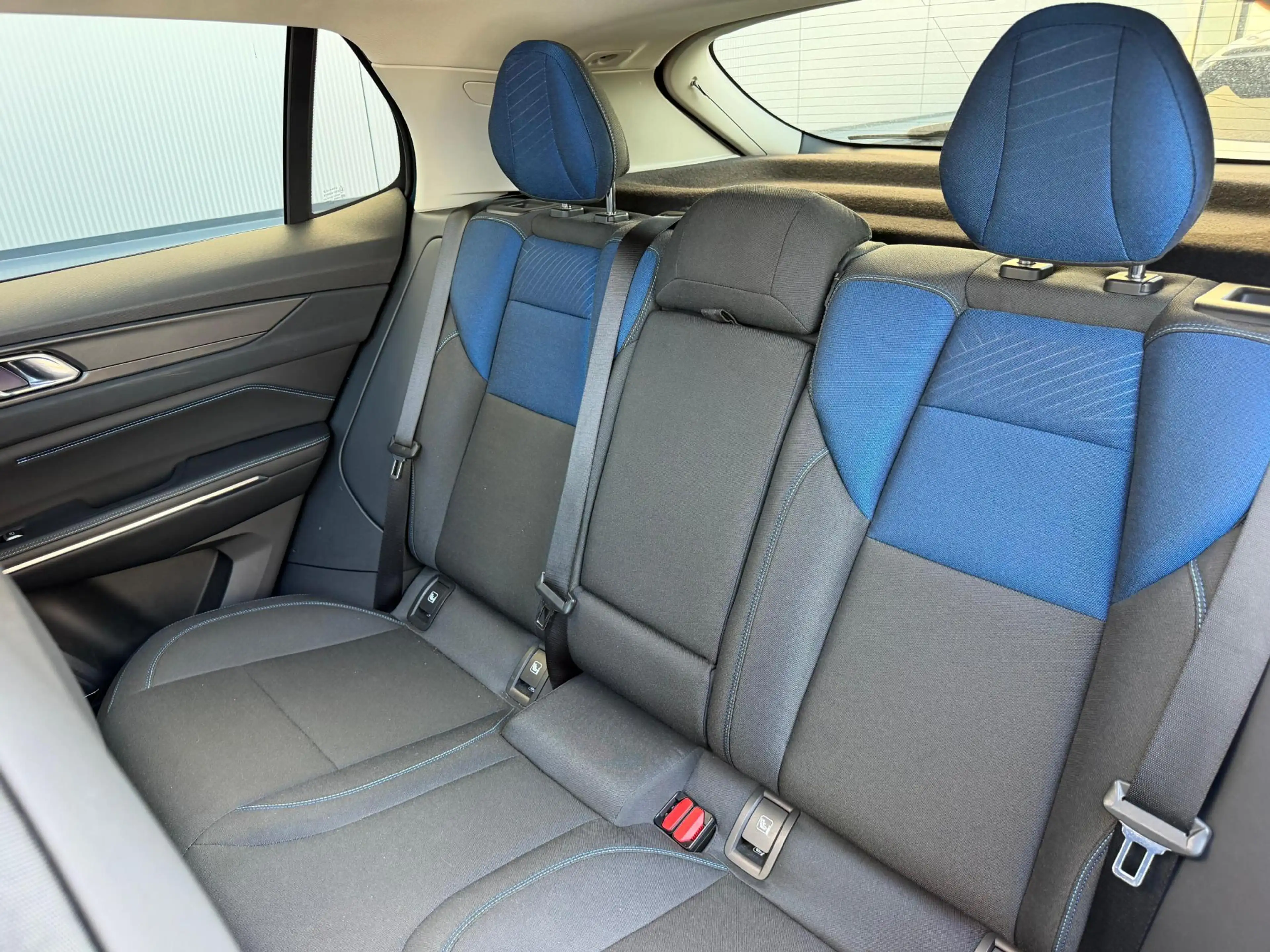 Lynk & Co 01 1.5 PHEV | SOH 93% | Trekhaak | Infinity | Panoram — photo 10