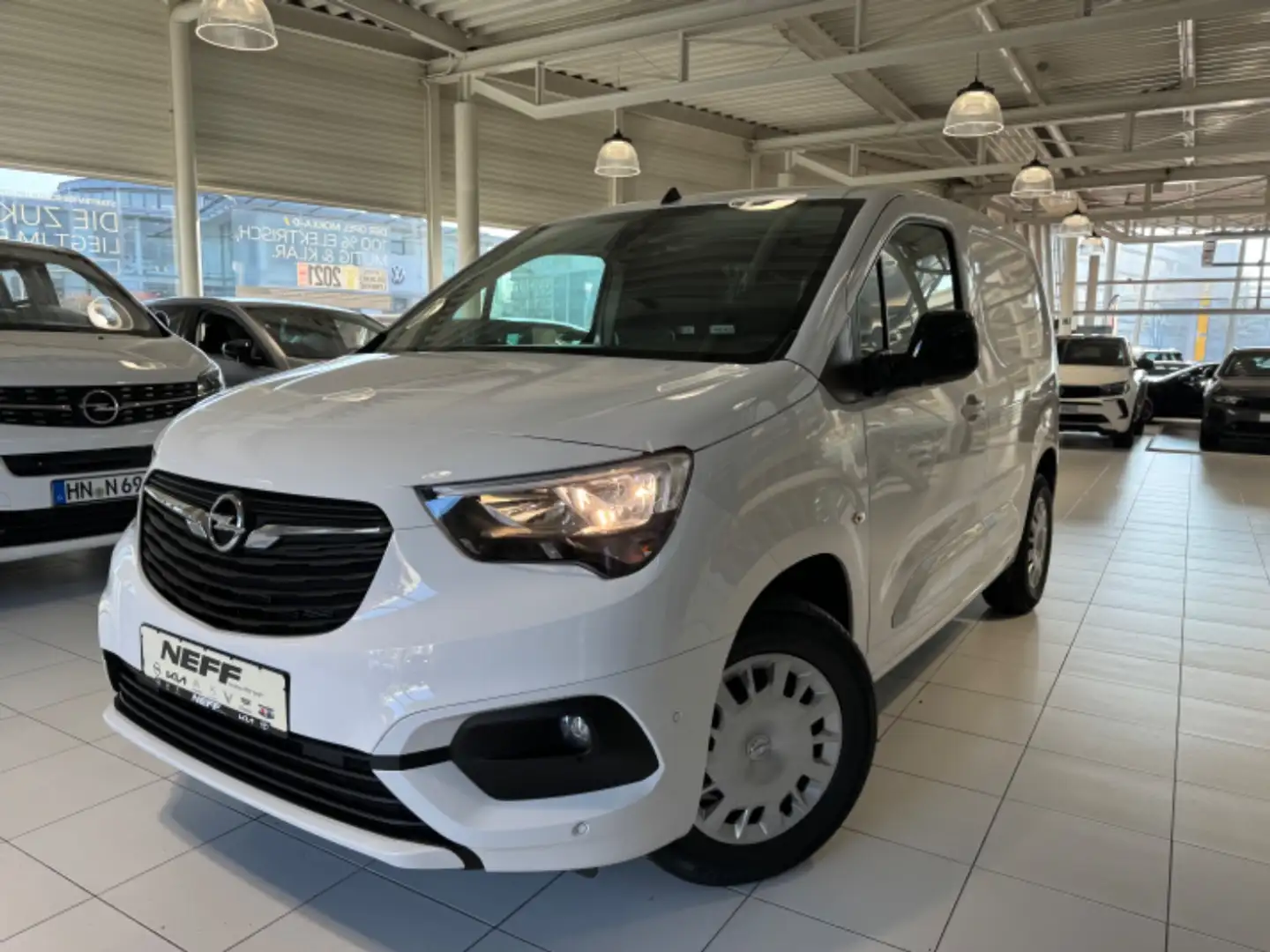 Opel Combo Cargo - e Basis Tempomat Berganfahrhilfe Bianco - 2