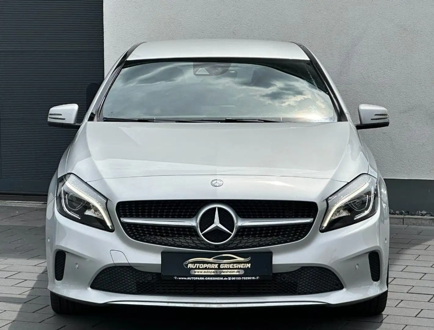 Mercedes-Benz A 220 CDI 4Matic*7G-DCT*URBAN*2HD*NAVI*KAMERA*SH Argent - 2