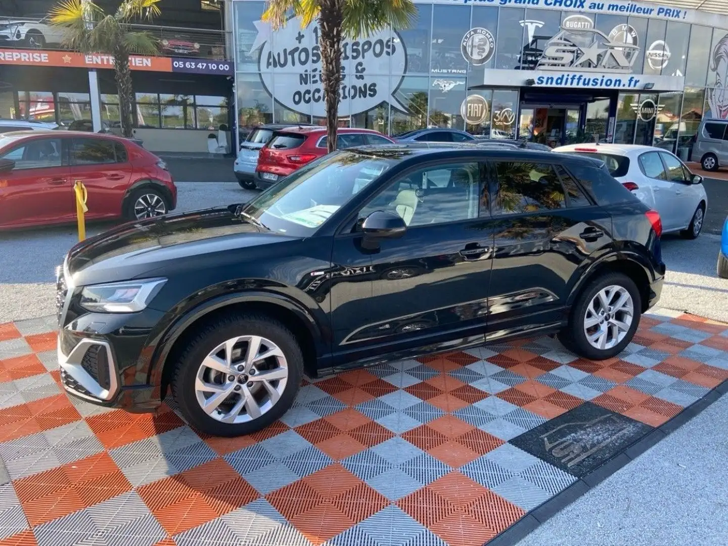 Audi Q2 35 TFSI 150 S-TRONIC S-LINE Ext GPS Caméra Hayon K Noir - 1