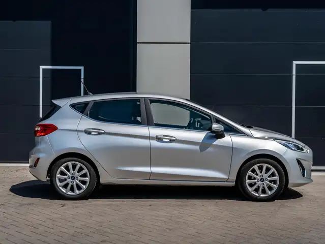 Ford Fiesta view 6