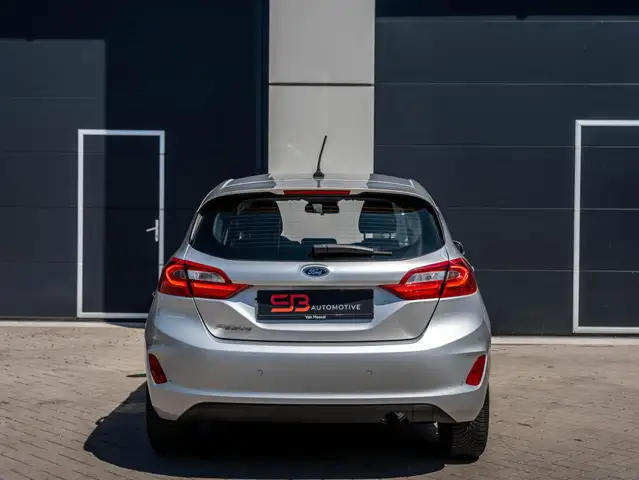 Ford Fiesta view 11