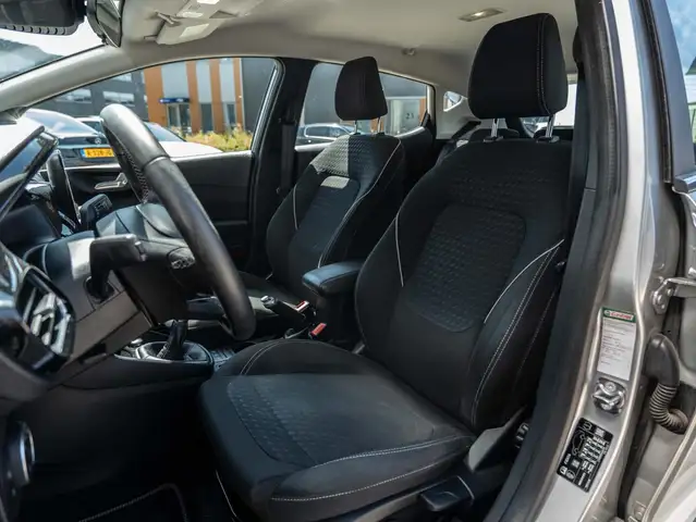 Ford Fiesta view 14