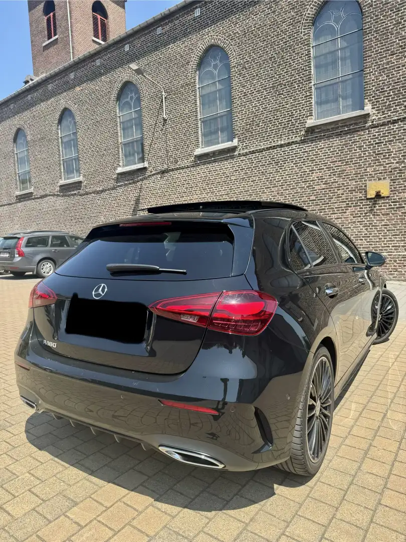 Mercedes-Benz A 180 AMG Line - 2