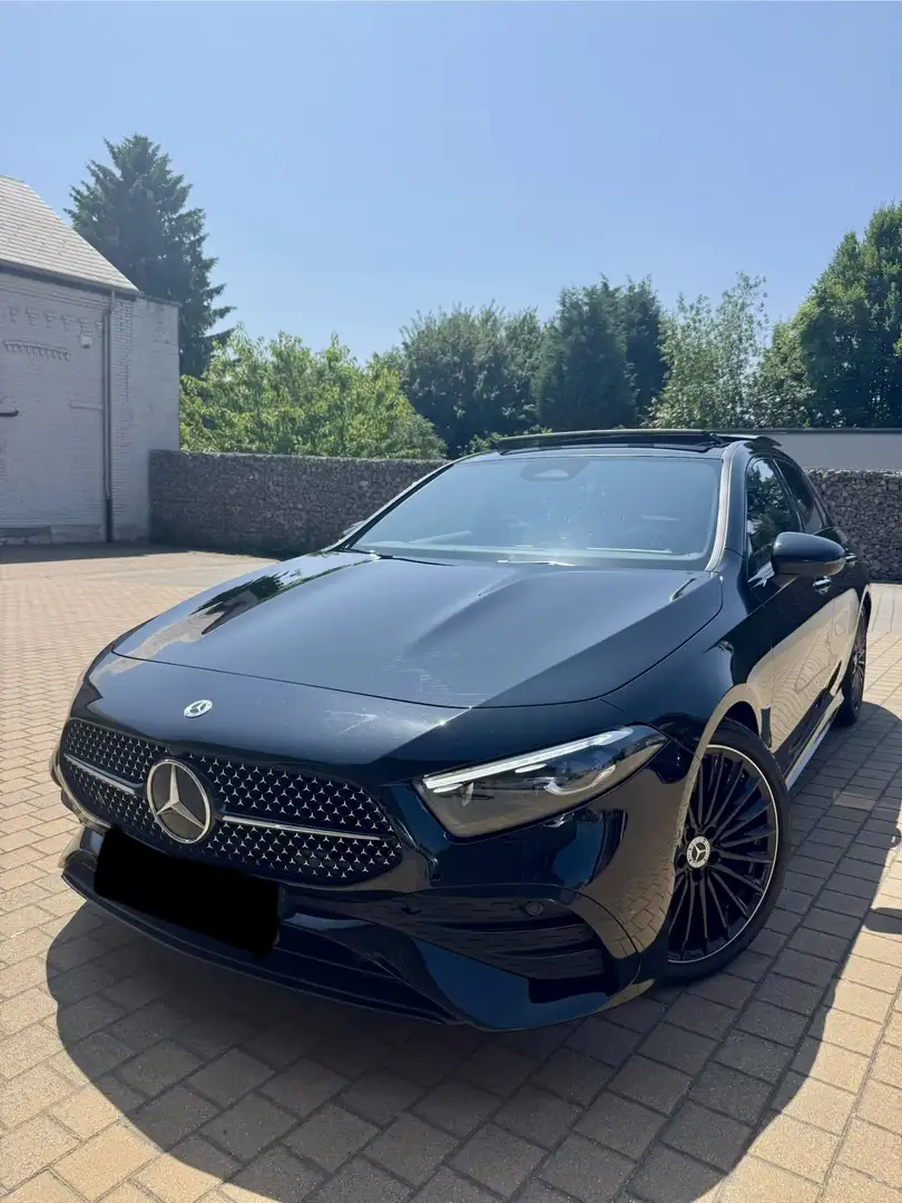 Mercedes-Benz A 180 AMG Line - 1