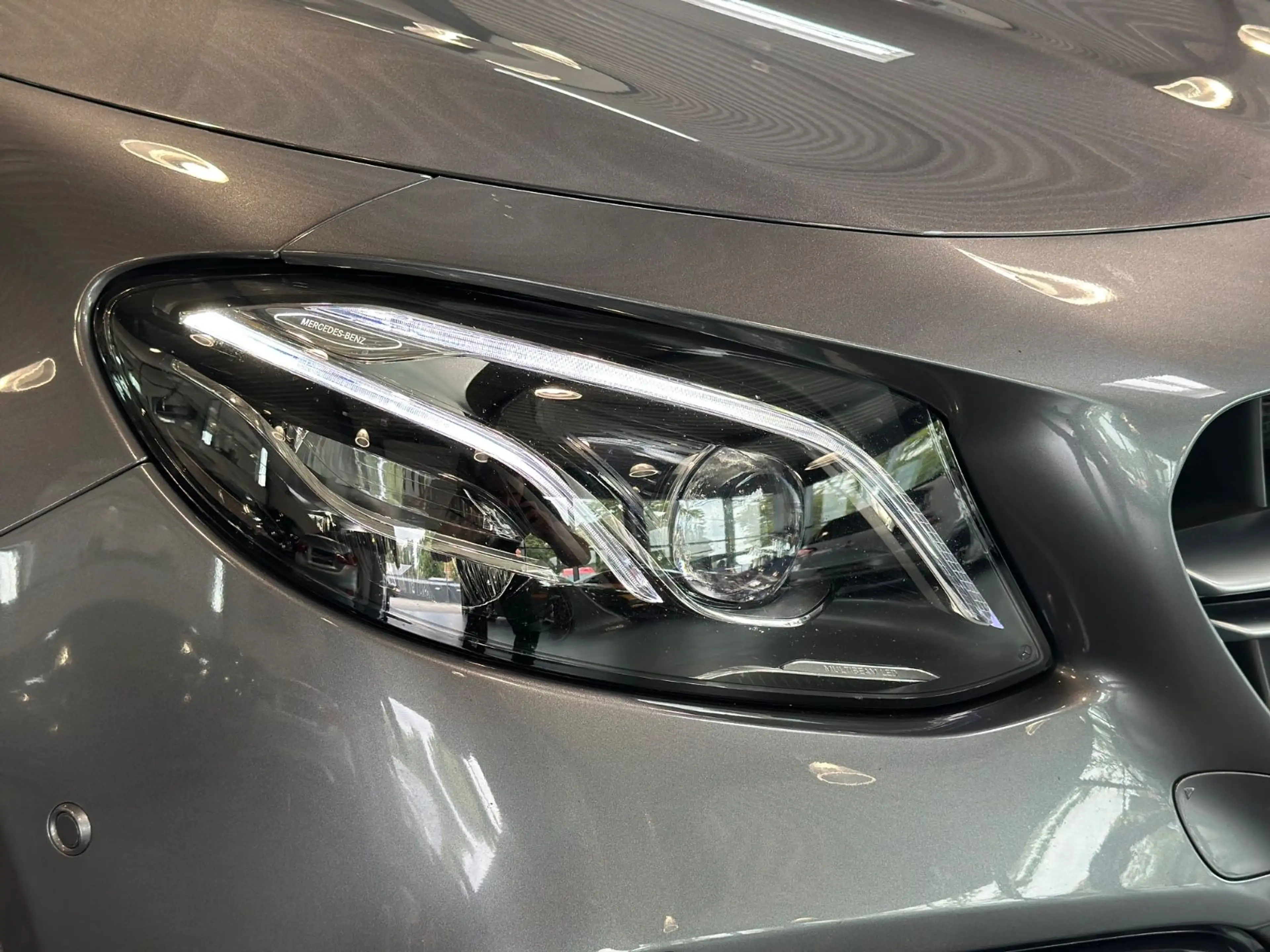 Mercedes-Benz E 63 AMG S 4MATIC+ T Aut. 2.H/BURM/PANO/ACC/NIGH — photo 13