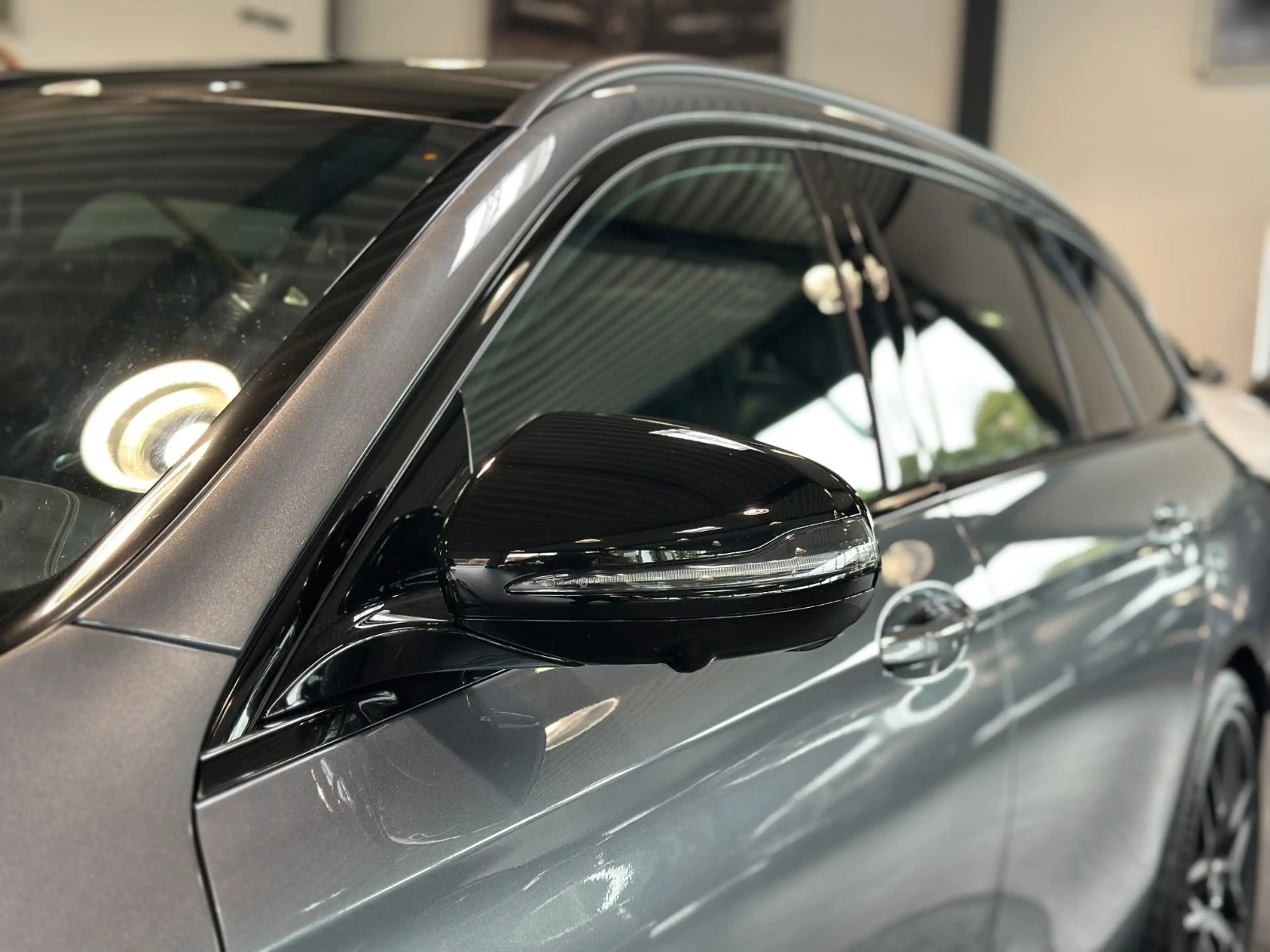 Mercedes-Benz E 63 AMG S 4MATIC+ T Aut. 2.H/BURM/PANO/ACC/NIGH — photo 11
