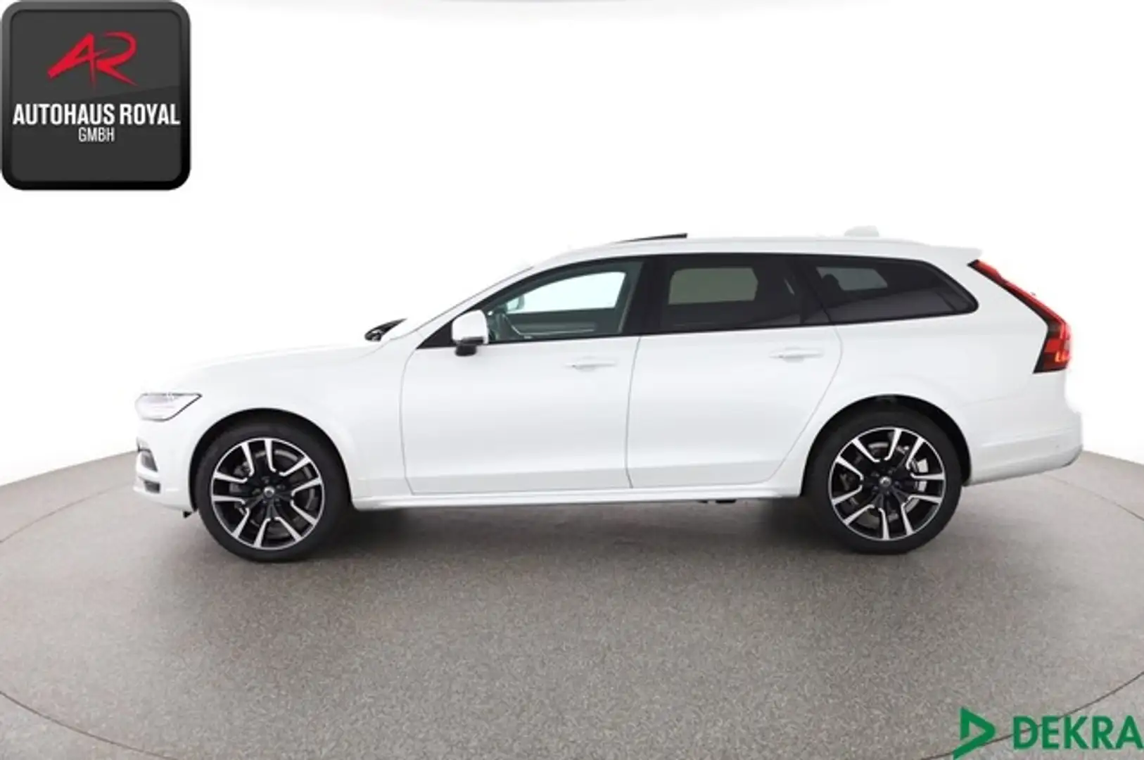 Volvo V90 Cross Country B4 D AWD STANDHEIZ,360GRAD,20Z Белый - 2