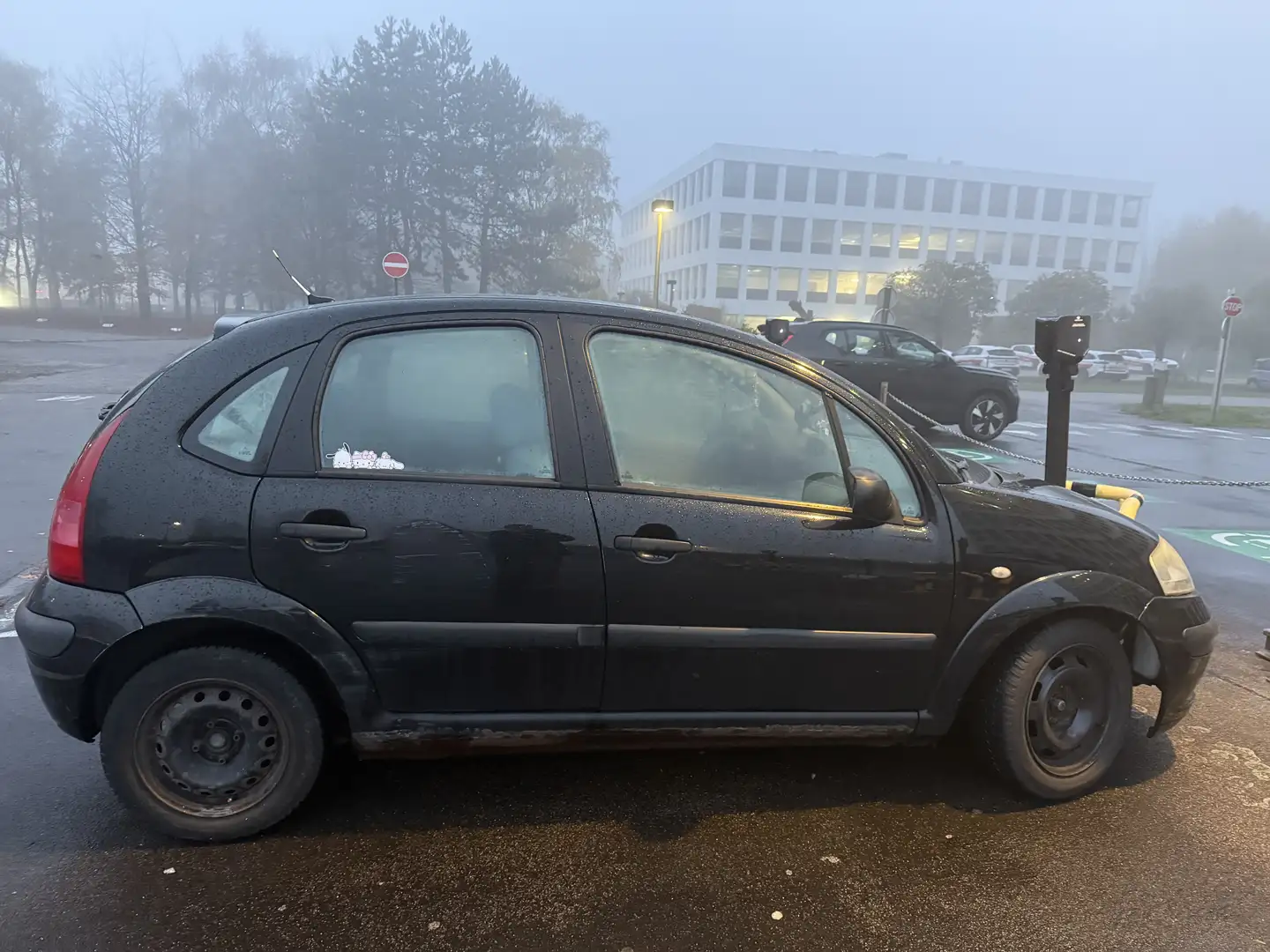 Citroen C3 1.1i SX Zwart - 2