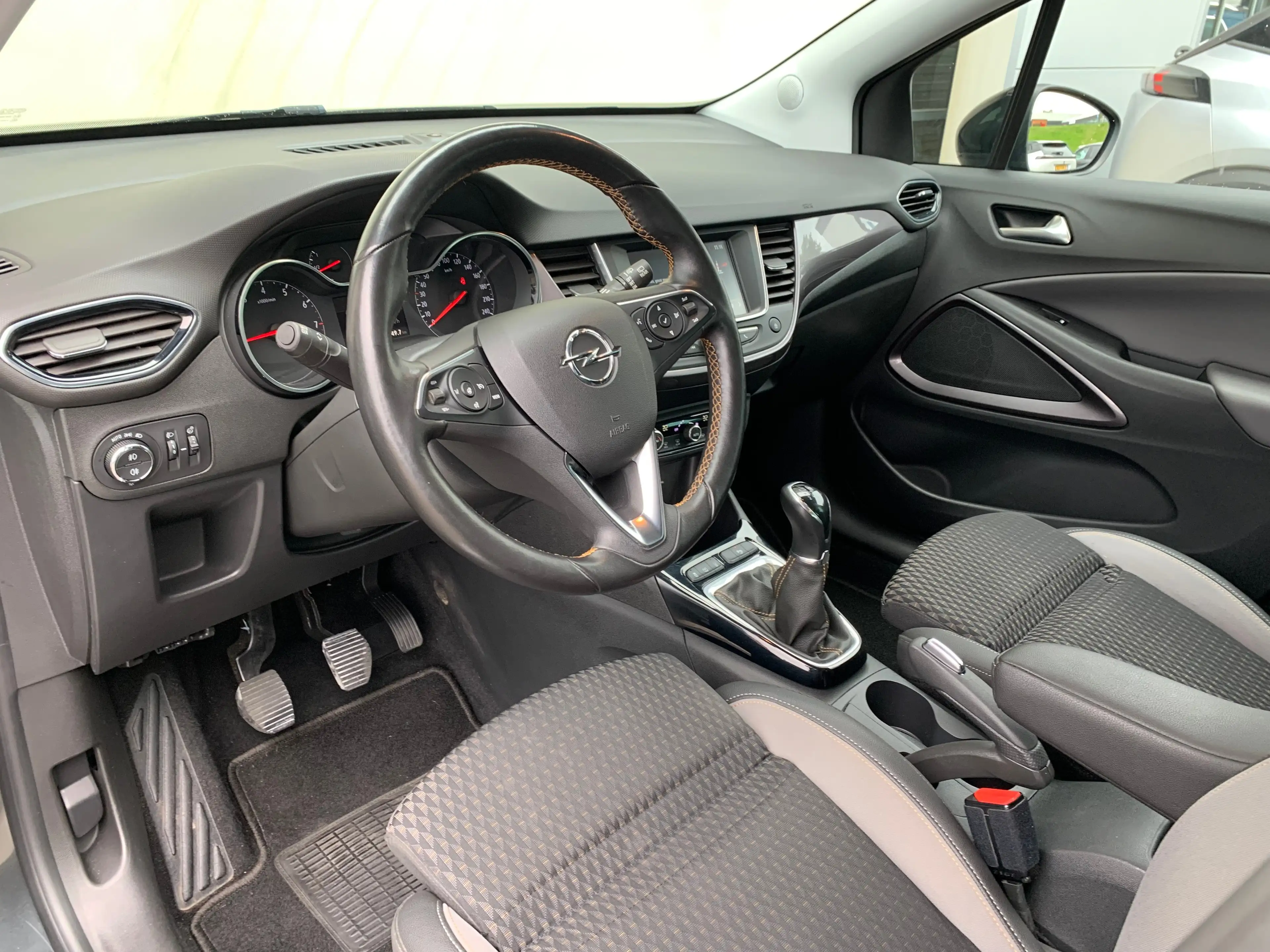Opel Crossland X 1.2 Innovation Airco | AppleCarPlay/ Android Auto — photo 8