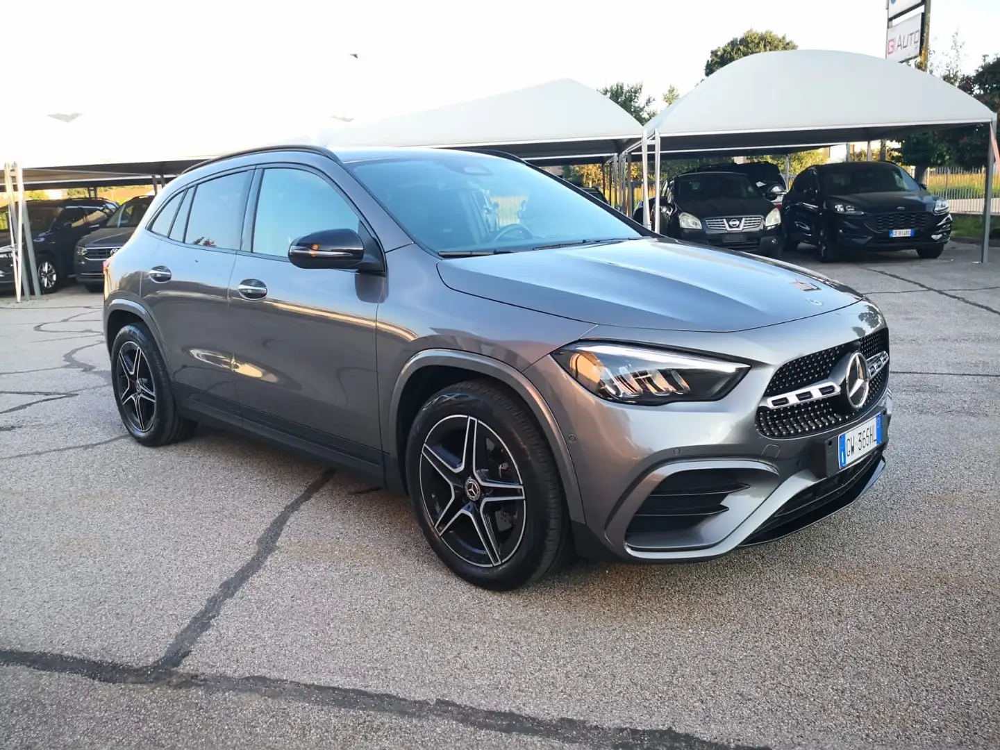 Mercedes-Benz GLA 200 d Automatic AMG Line Premium Grigio - 1