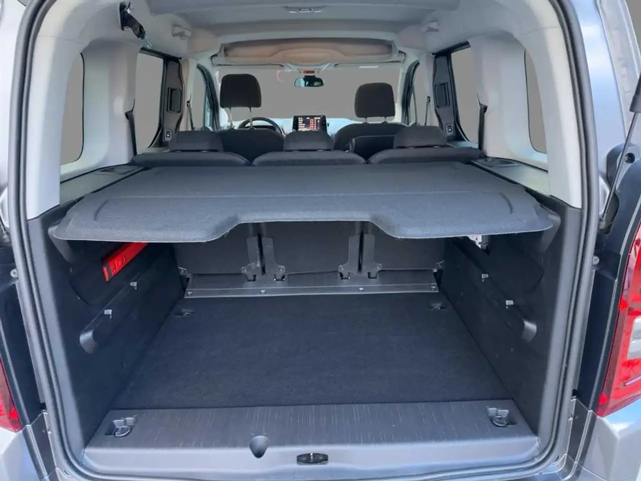 Opel Combo Life Elegance 130Ps Autom. Navi LED PDC SHZ Carplay uvm 7