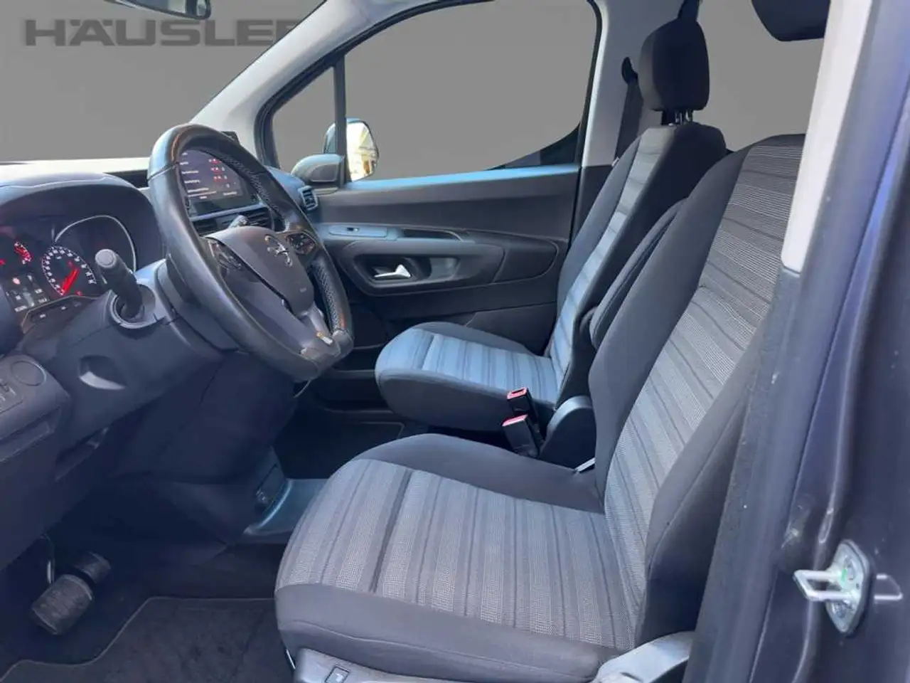 Opel Combo Life Elegance 130Ps Autom. Navi LED PDC SHZ Carplay uvm 8