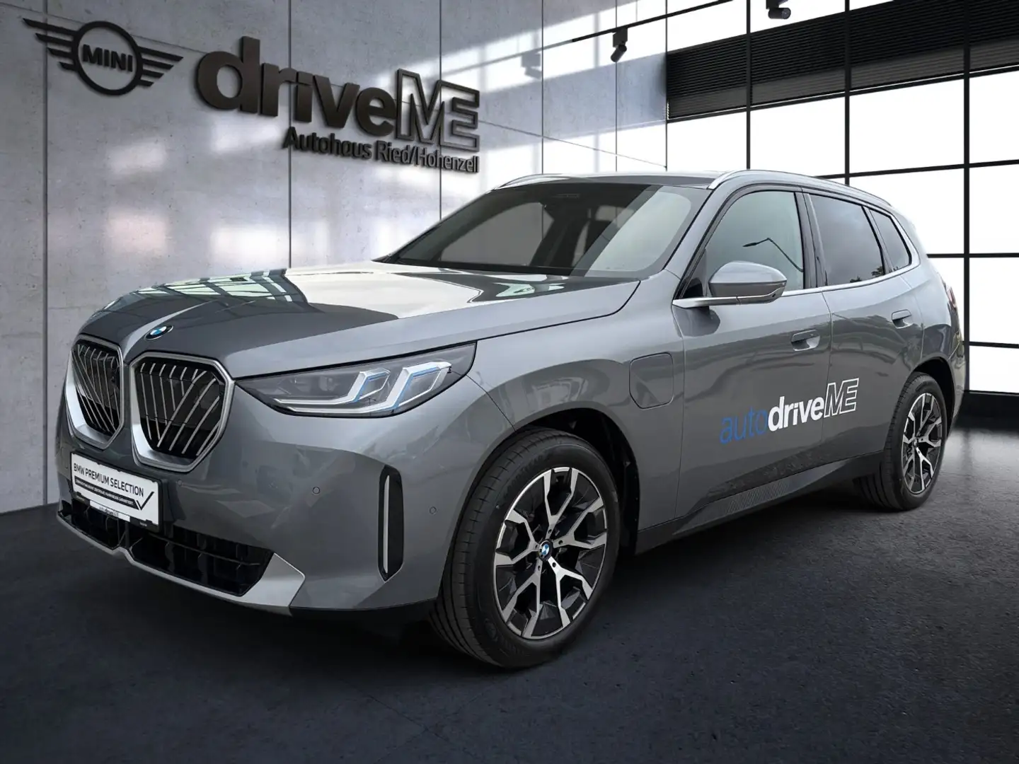 BMW X3 30e xDrive xDrive KAM 360 ACC Kam. SHZ AHK Grau - 2