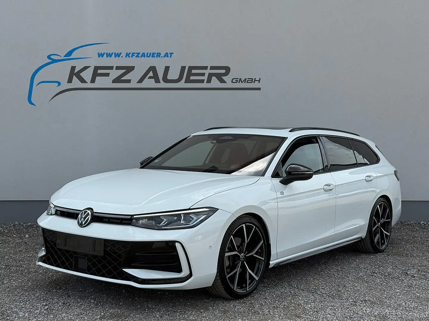 Volkswagen Passat Variant 2.0 TDI SCR R-Line DSG Weiß - 1