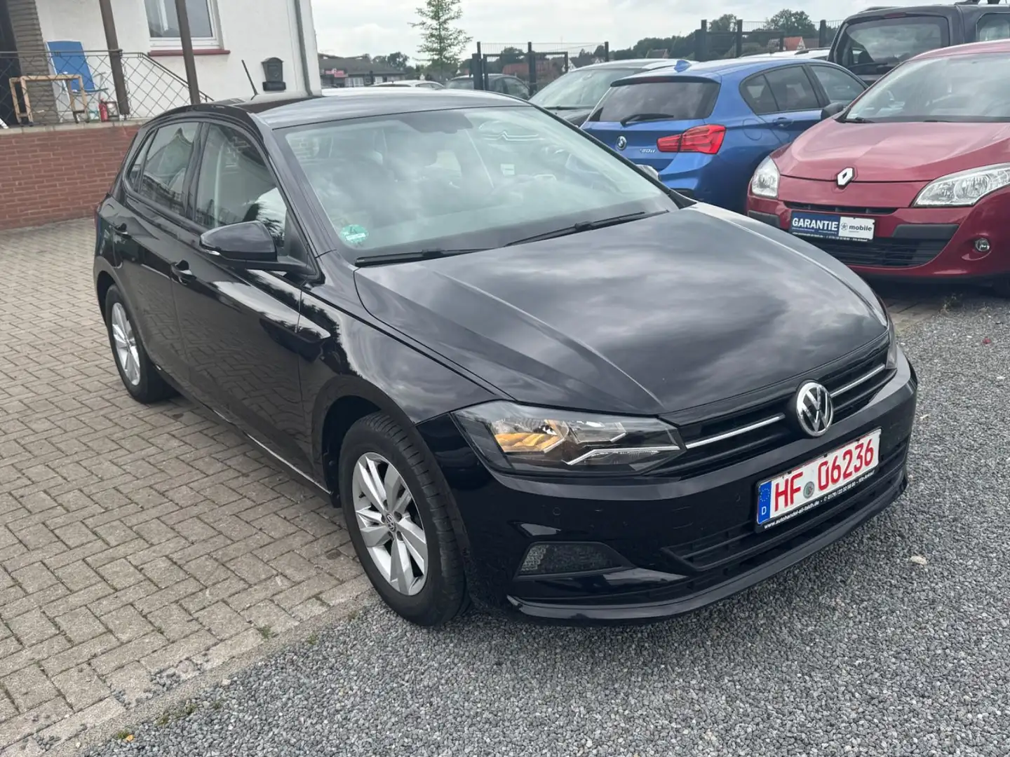 Volkswagen Polo VI Comfortline Navi Klimatronic Zwart - 1