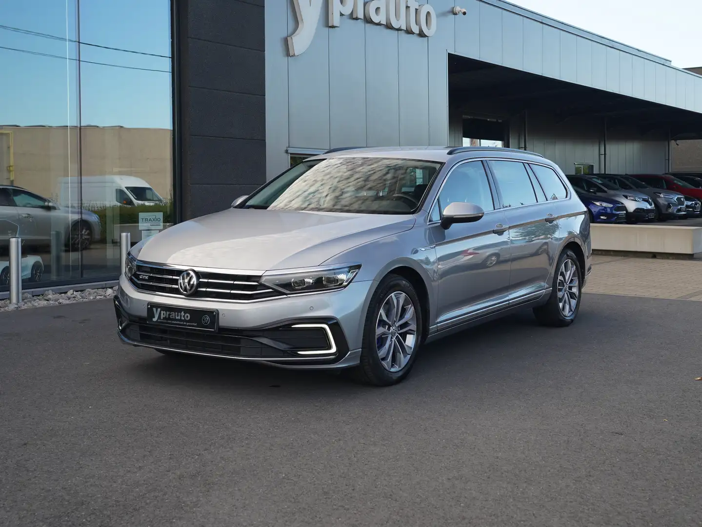 Volkswagen Passat Variant 1.4 Plug-In-Hybrid DSG GTE Camera Sfeer ACC AppleC Silber - 1