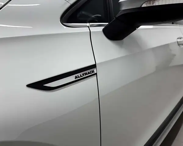 Volkswagen Golf view 9