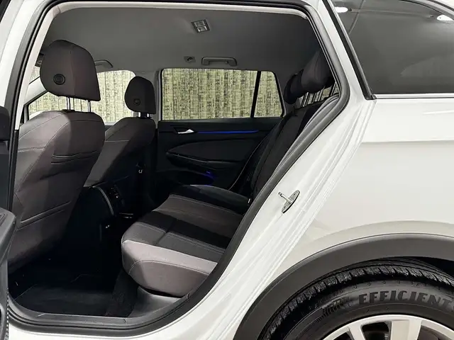 Volkswagen Golf view 13