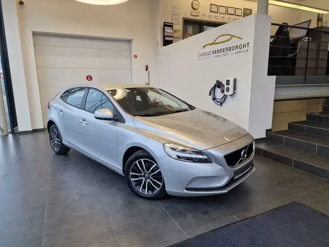 Volvo V40 BLACK EDITION T2 BENZINE