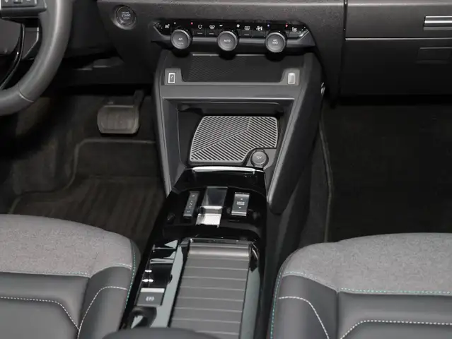 Citroen C4 view 9