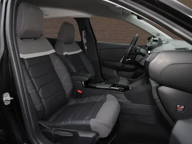 Citroen C4 view 7